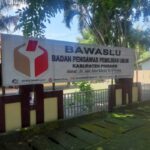 2 Orang Petahana-1 Wajah Baru Komisioner Bawaslu Pinrang Periode 2023-2028 Resmi Dilantik