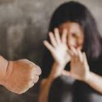 Cuman Ditegur Putar Musik Saat Adzan, Pria di Pinrang Cekik dan Pukul Istri