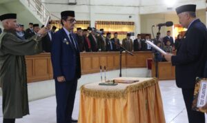 Irwan Hamid Lantik Andi Tjalo sebagai Penjabat Sekda Pinrang