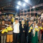 Erna Rasyid Taufan Bagi-bagi Paket Sembako untuk Warga Parepare