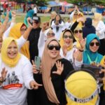 Erna Rasyid Taufan Semangati Kontingen Parepare Ikut Lomba di Jombore PKK Tingkat Provinsi