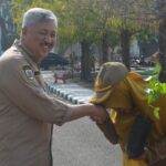 Irwan Hamid Bagikan Bibit Cabai ke ASN, Imbau Tanam di Tempat Tinggalnya