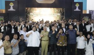 Bupati Pinrang Saksikan Pelantikan HIPMI, Tekankan Potensi Usaha dan Investasi