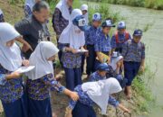 Pelajar SMPN 10 Bulukumba Temukan Mikroplastik di Sungai Balantieng