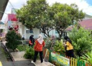 Kepala Puskesmas Teppo dan Mahasiswa Gelar Kerja Bakti Bersama