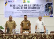 Buka Pembekalan Uji Kompetensi Tenaga Kerja Konstruksi, Pj Bupati Pinrang Harap Hal Ini