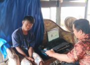 Disdukcapil Pinrang Berikan Layanan Perekaman di Rumah 2 Warga Disabilitas