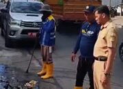 Plt. Kadis SDA-BK Pinrang Tinjau Langsung Pembersihan Serentak Saluran Air Sekunder di Empat Titik Wilayah