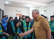 Lepas Jamaah Haji Plus, Bupati Pinrang Ingatkan Pentingnya Jaga Kesehatan